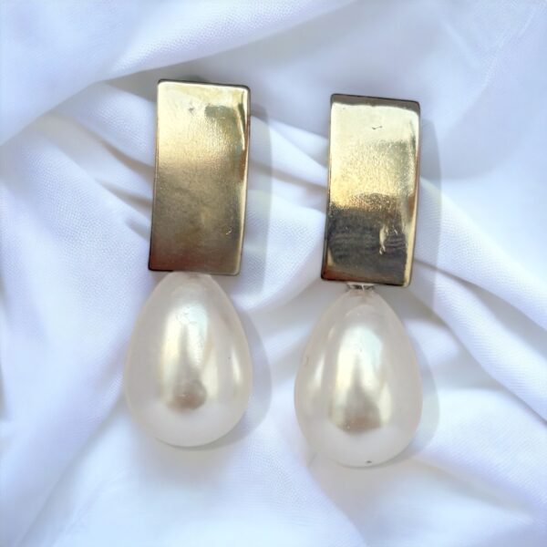 Golden Pearl Teardrop Earrings